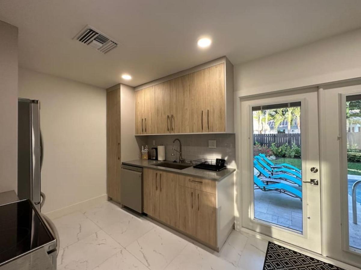 The Sun House - 3 Bed, 2 Bath, Private Pool, Fire Pit, Huge Backyard Villa Fort Lauderdale Luaran gambar