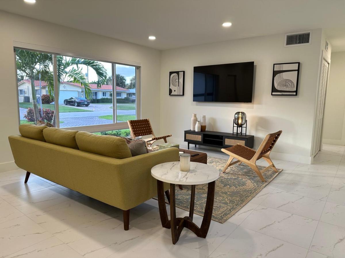 The Sun House - 3 Bed, 2 Bath, Private Pool, Fire Pit, Huge Backyard Villa Fort Lauderdale Luaran gambar